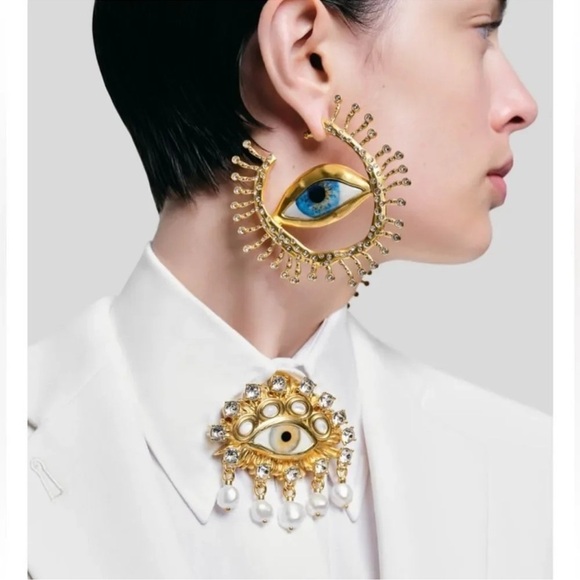 ANTHROPOLOGIE GAZE HOOP GOLD EYES EARRINGS - Picture 1 of 16